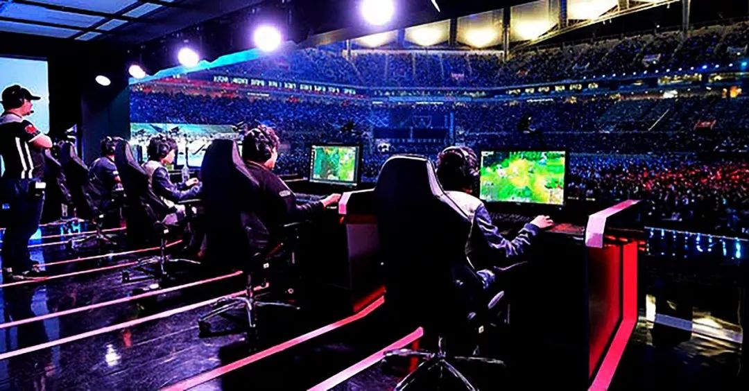 相比其他球 相比其他球